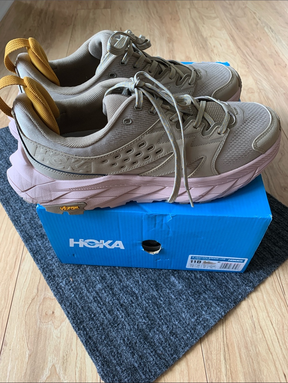 Hoka Anakapa Breeze Low woman athletic shoes